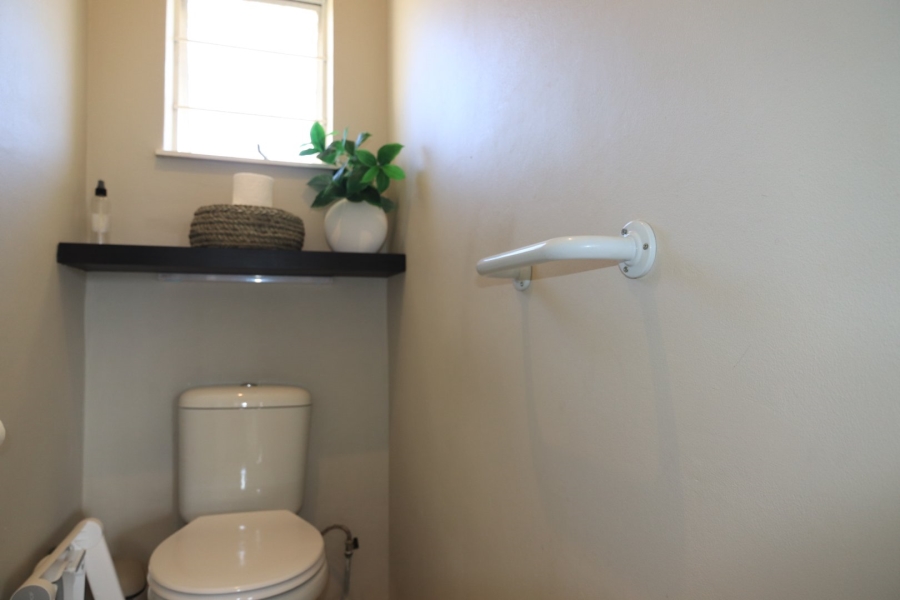 3 Bedroom Property for Sale in Greenfields Eastern Cape